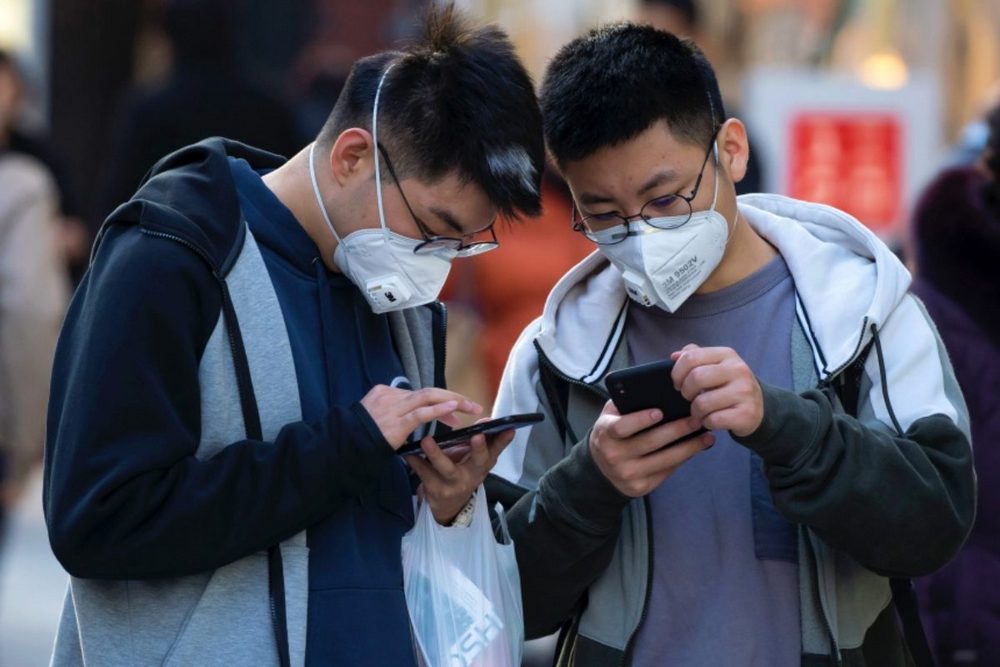 O interesse pela nova doença caiu a partir de fevereiro, enquanto a doença se espalhava pela China.