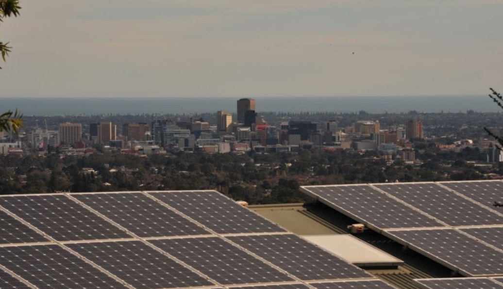 Região da Austrália passa uma hora usando apenas energia solar