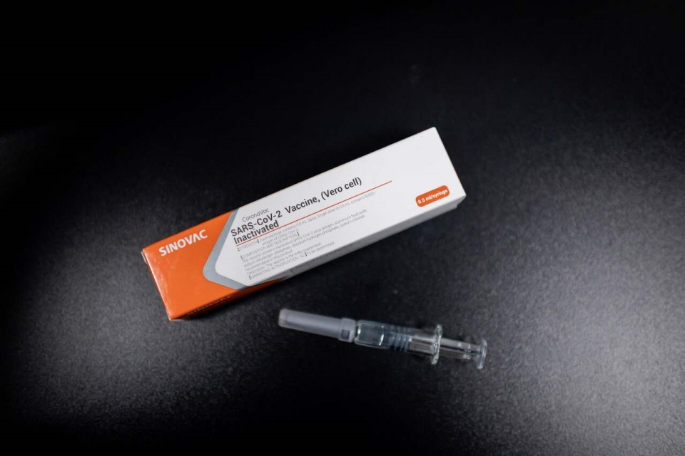 Anvisa autoriza retomada de testes da vacina CoronaVac