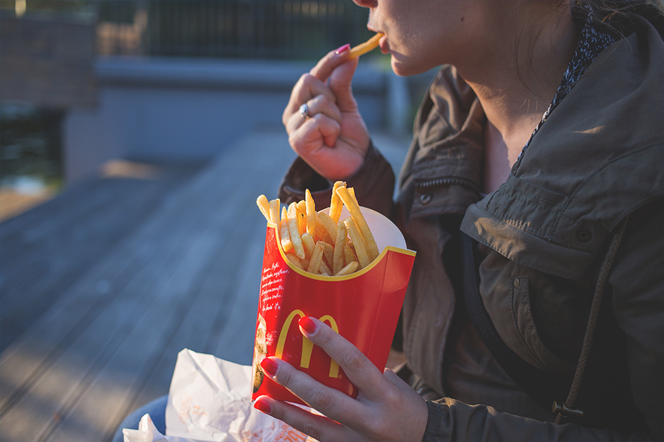 Méqui Friday: McDonald's celebra Black Friday até no WhatsApp