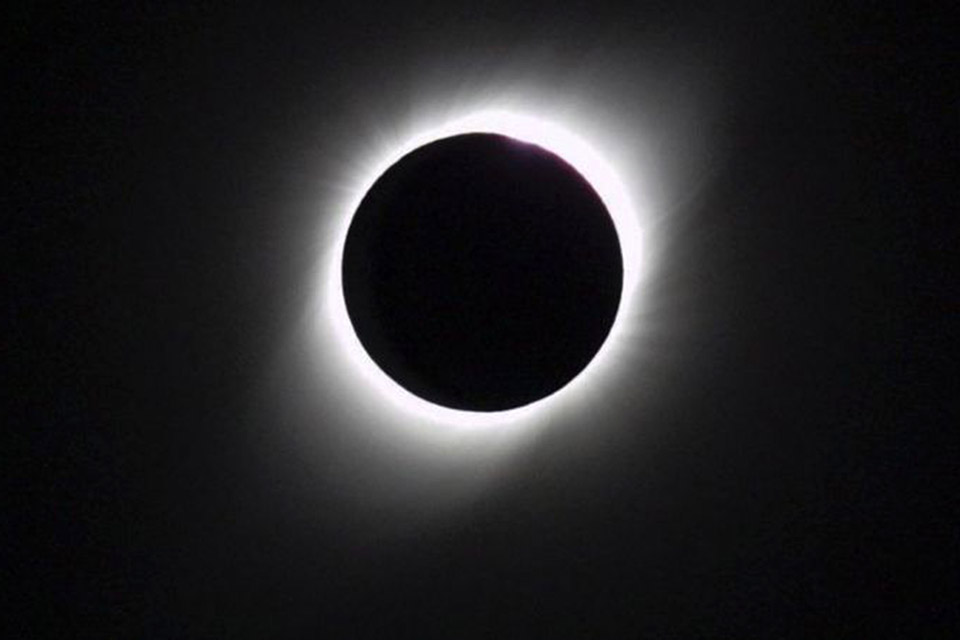Eclipse solar: como ver o fenômeno no Brasil nesta segunda-feira