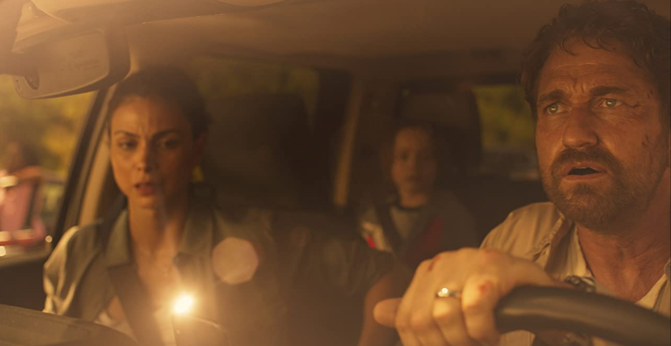 Gerard Butler, Morena Baccarin e Roger Dale Floyd e 'Destruição Final: O Último Refúgio'