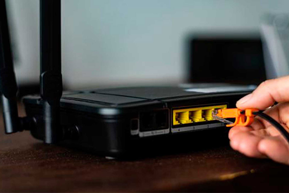 Anatel proíbe que roteadores WiFi tenham senhas fáceis