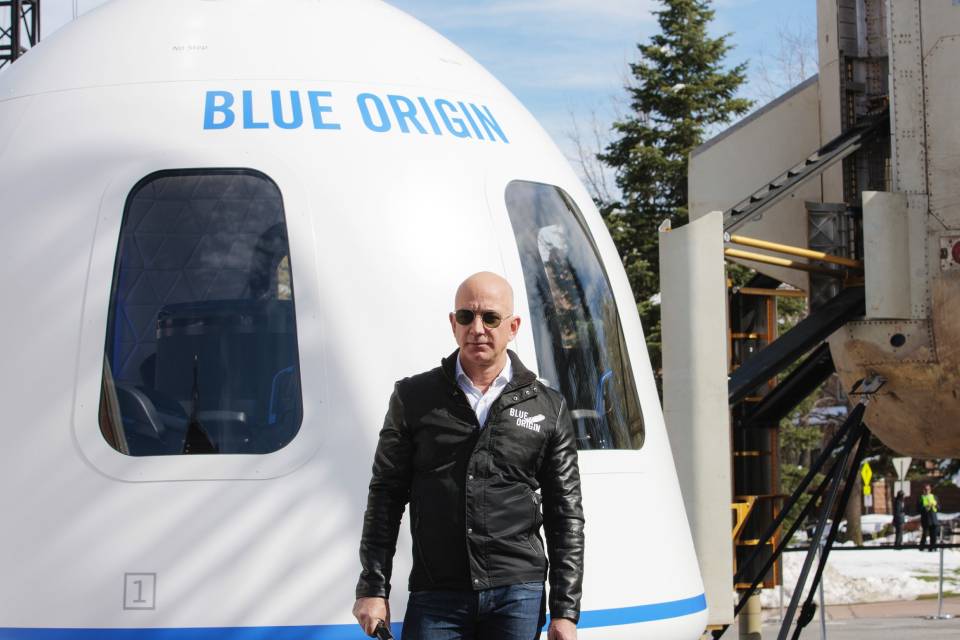 Blue Origin testa 'cabine turística espacial' com sucesso