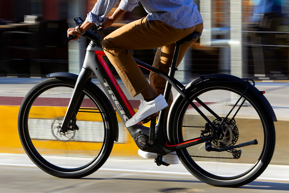 Bicicletas elétricas venderão mais que carros em breve na Europa