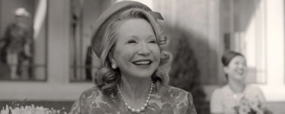 Imagem de: WandaVision: Debra Jo Rupp entrou para a série por causa do neto