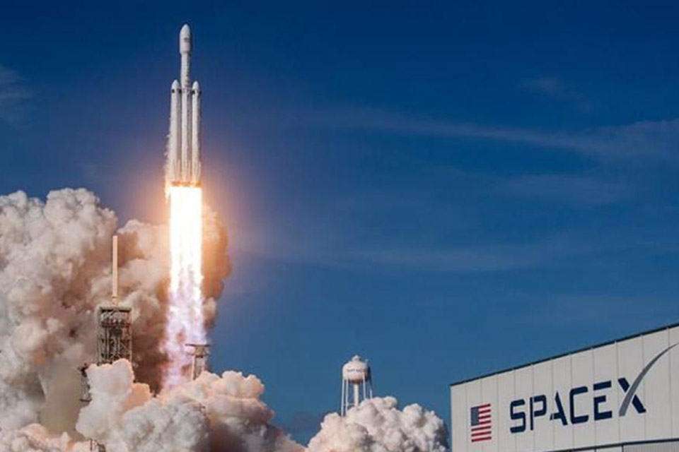 SpaceX nega que Starlink causará interferência em satélites da Amazon