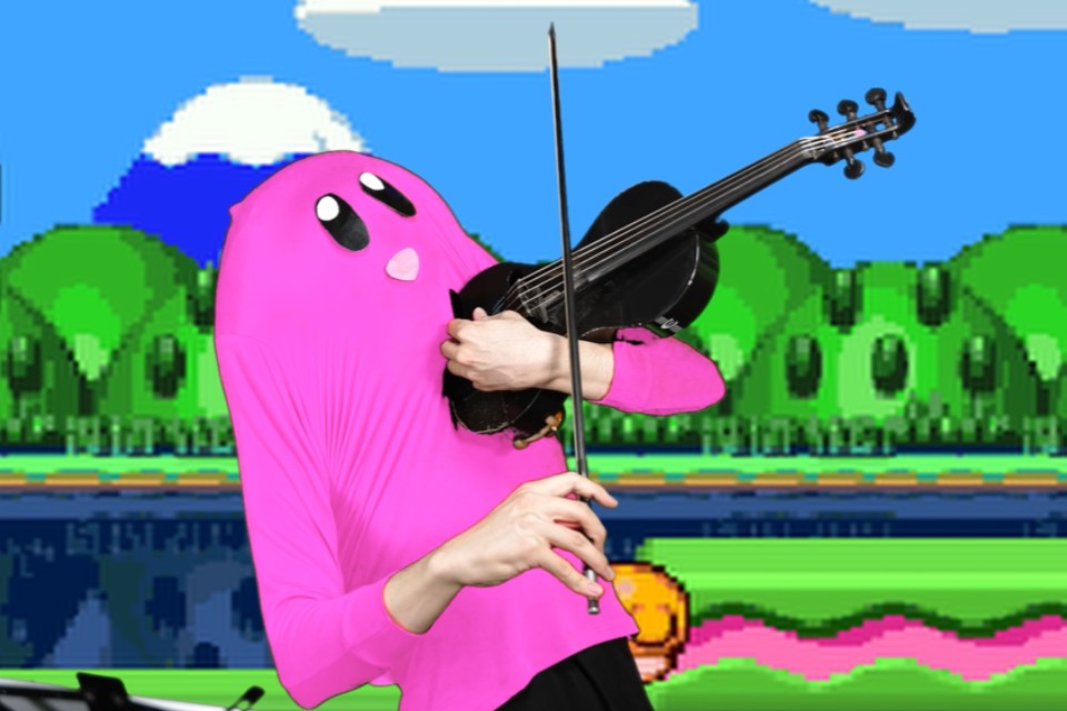 Músico toca temas de Pokémon e Dragon Quest com cosplay divertido