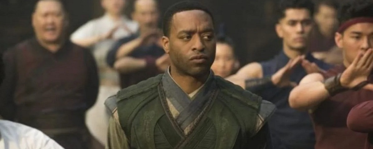 Imagem de: Chiwetel Ejiofor estrelará The Man Who Fell To Earth, série do Paramount+