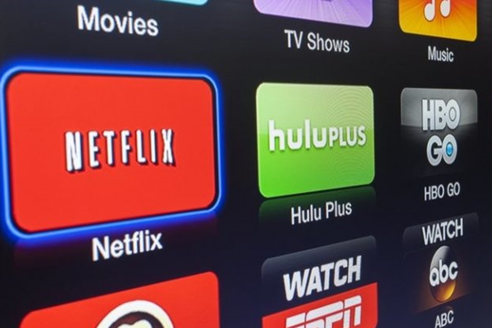 Brasileiro ficou 20% mais tempo em serviços de streaming em 2020