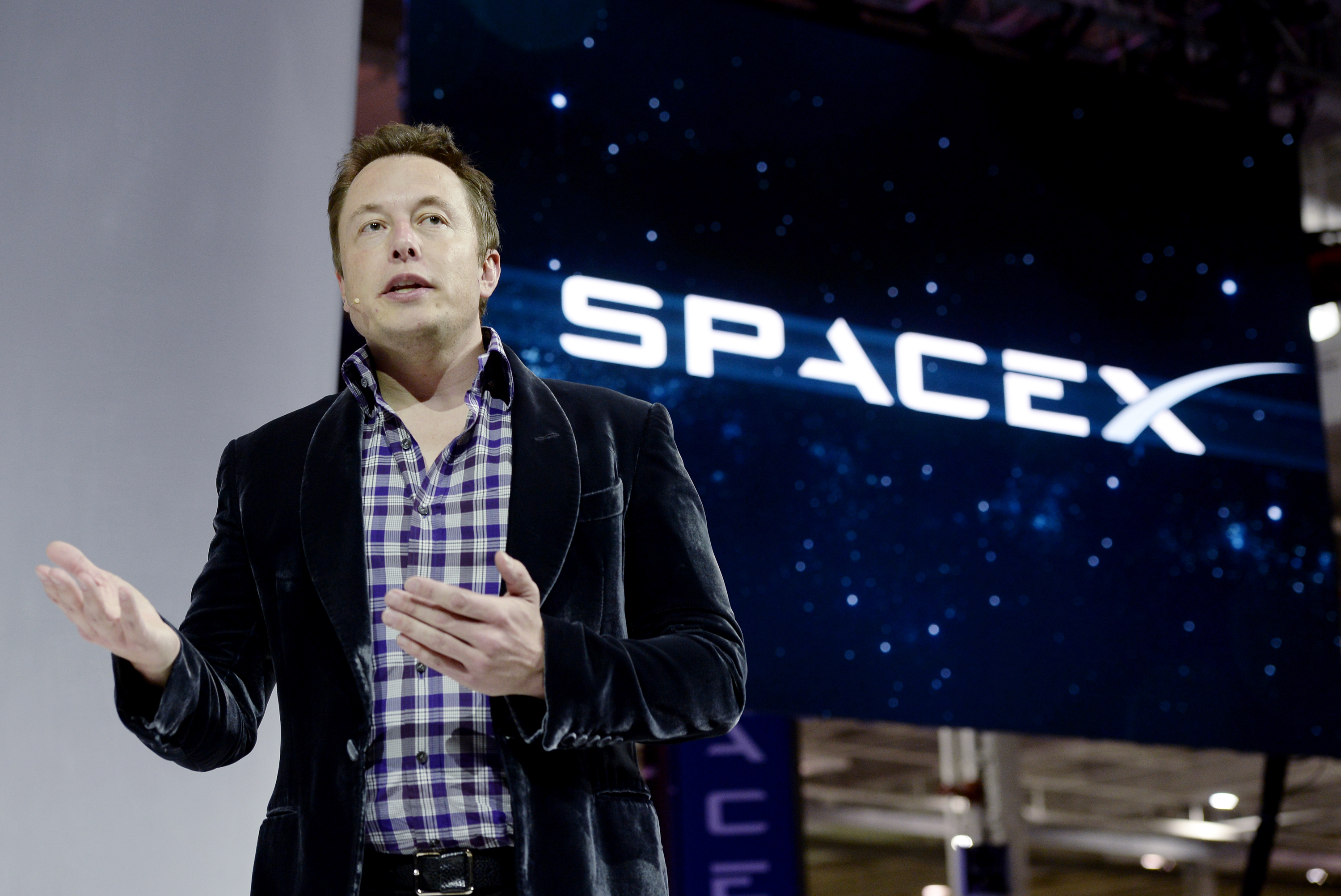 Gauld revela ter entrado em contato com Elon Musk e a equipe da SpaceX.