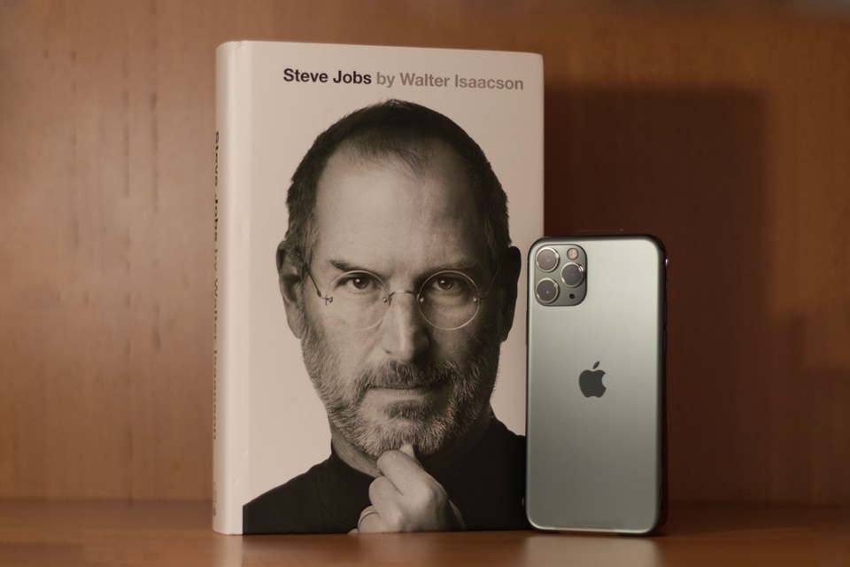 Tim Cook publica mensagem em data que Steve Jobs faria 66 anos