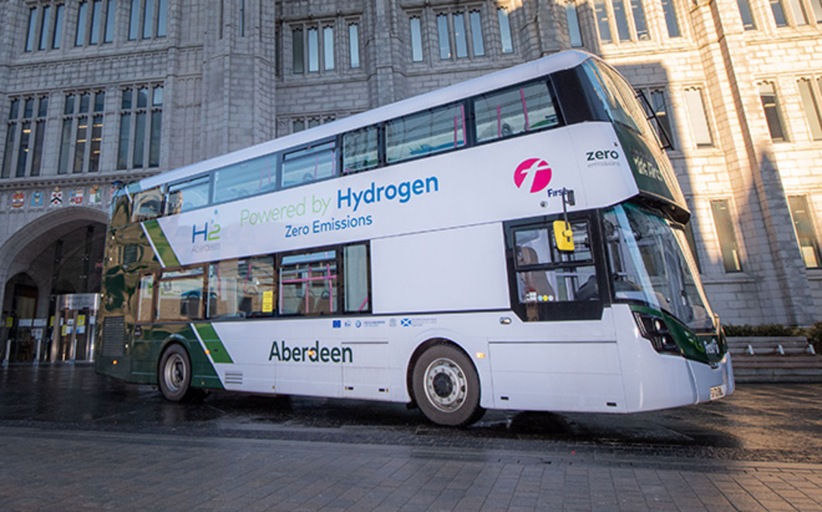 Ônibus movidos a hidrogênio começam a rodar da Escócia