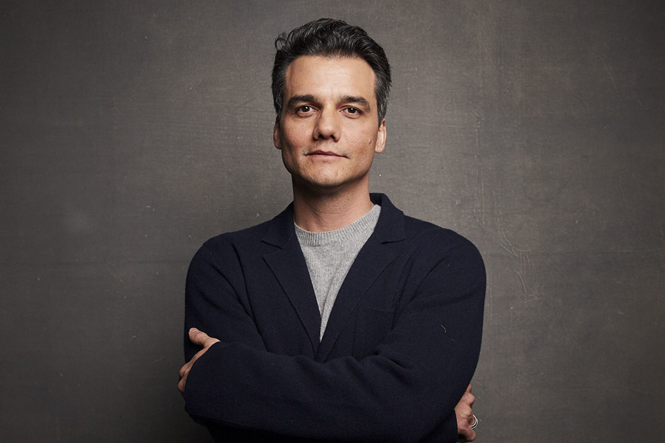 Shining Girls: Wagner Moura estrelará série ao lado de Elisabeth Moss
