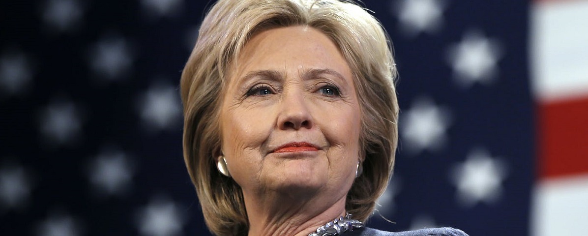Imagem de: Edie Falco será Hillary Clinton em Impeachment: American Crime Story