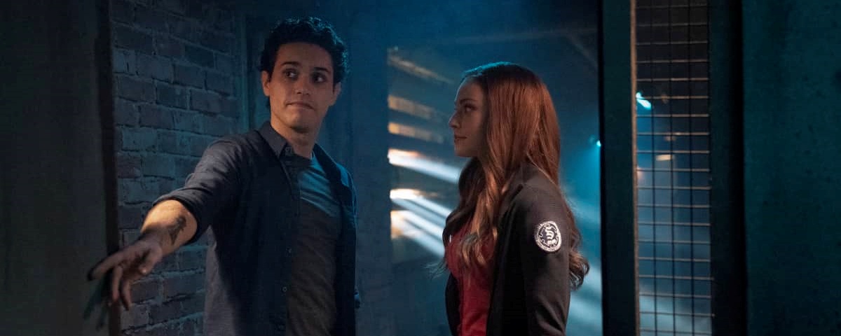 Imagem de: Legacies 3x6: Landon fica em um mundo-prisão (recap)