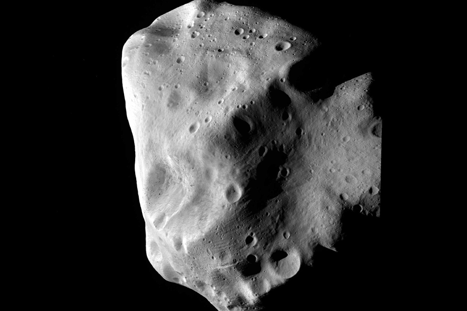 Maior asteroide de 2021 passará pela Terra no final do mês