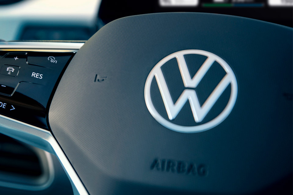 Mirando nos EVs, Volkswagen pode mudar seu nome para Voltswagen