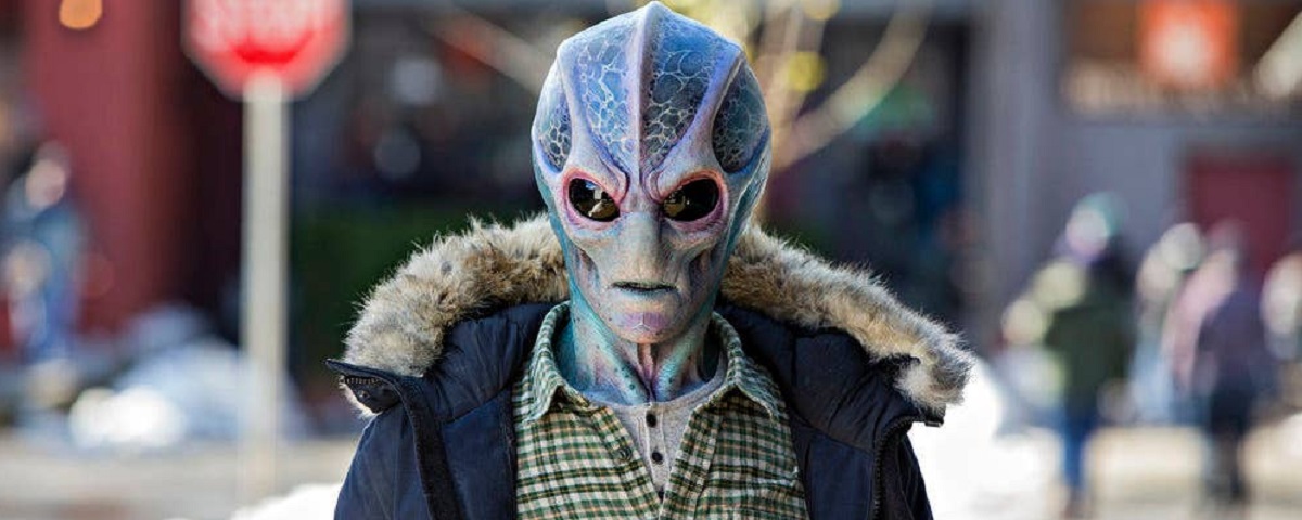 Imagem de: Resident Alien: showrunner revela detalhes sobre final da 1ª temporada