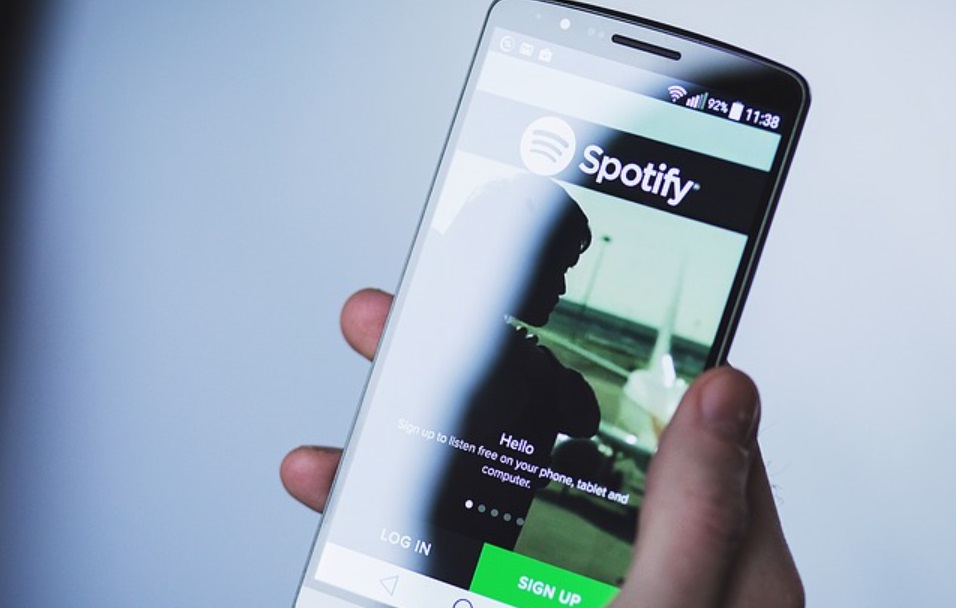 Spotify começa a testar comando de voz 'Hey Spotify' no Android