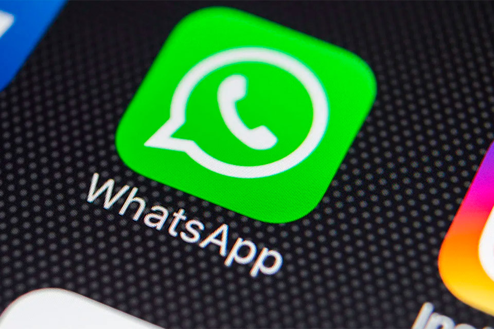 WhatsApp breach lets ‘stalkers’ know who you talk to