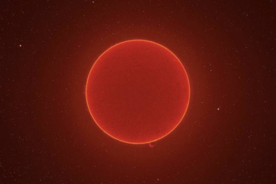 Fotógrafo astronômico captura imagem do Sol de tirar o fôlego