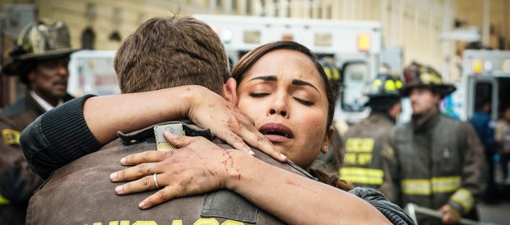 Imagem de: Chicago Fire 9x13: Stella não pode desligar o telefone (promo)