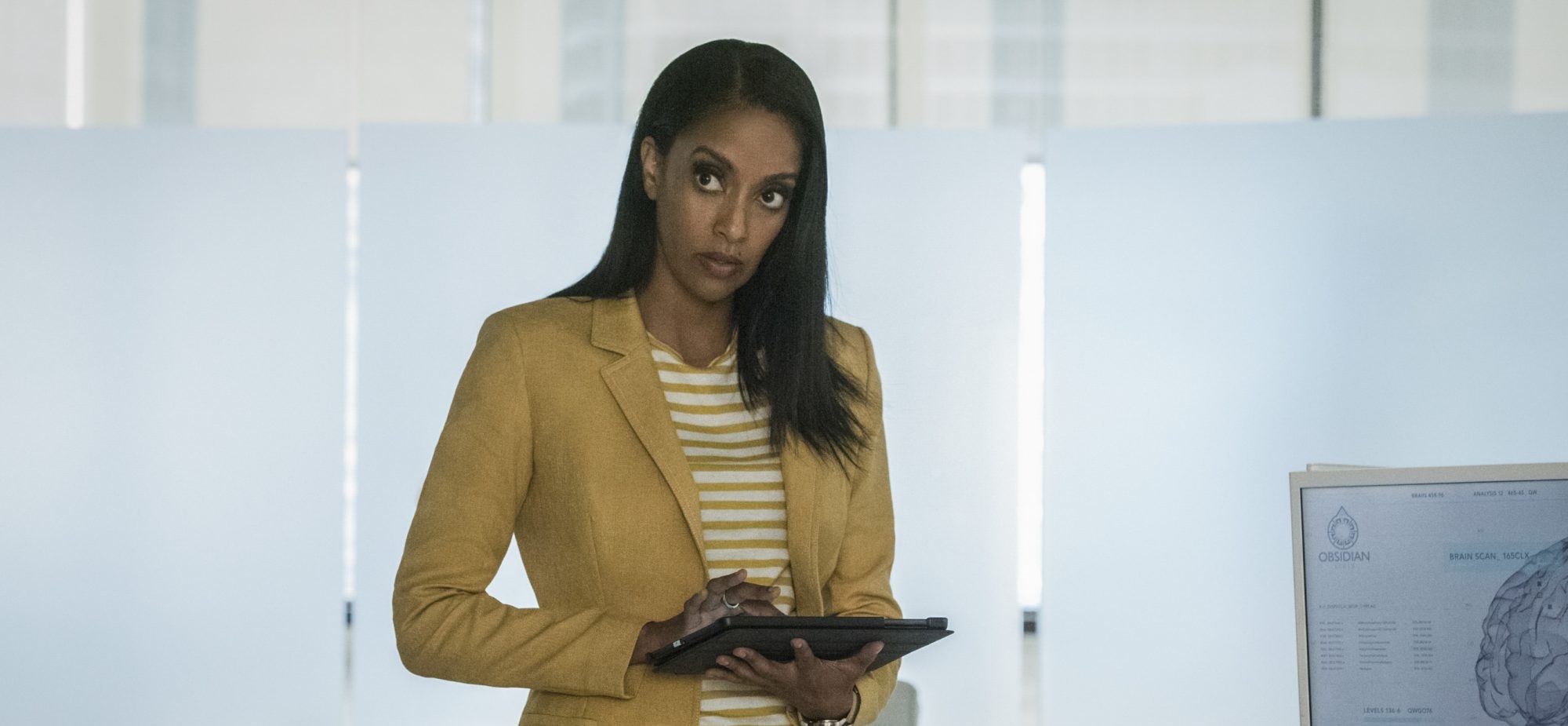 Imagem de: Supergirl: primeira imagem de Azie Tesfai como Guardiã é revelada