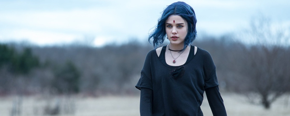 Imagem de: Titãs: Ravena ganha um novo traje na 3ª temporada da série