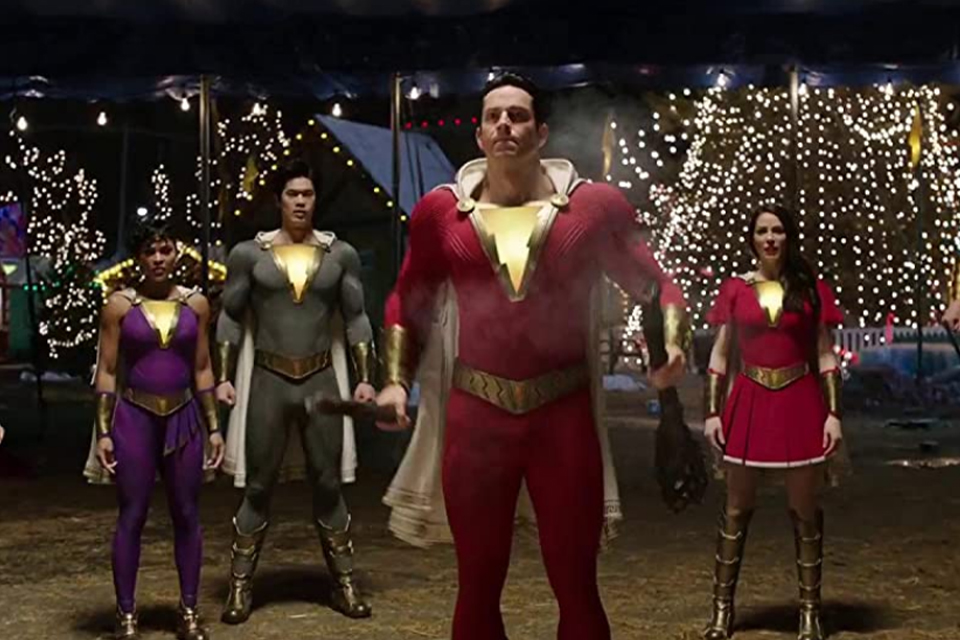 Shazam 2: diretor confirma novos trajes para a família do herói