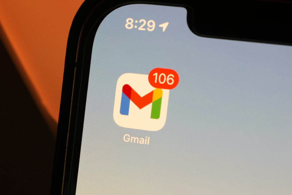 Gmail passa por grande reformulação para competir com Slack e Teams