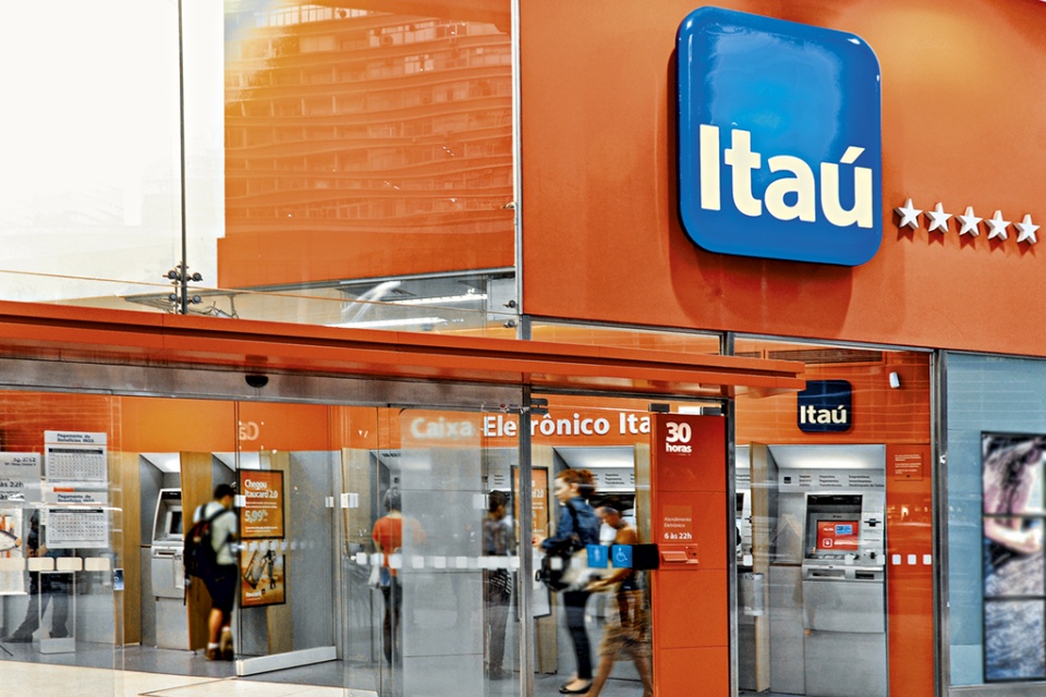 Itaú e Vivo lançam a 1ª agência bancária com 5G do Brasil