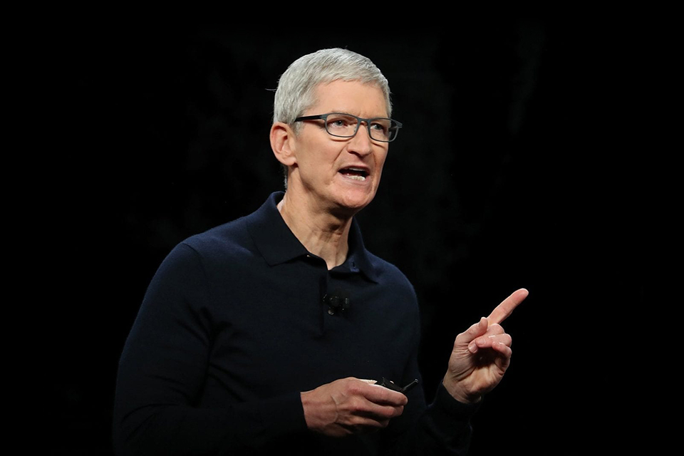 Aplicativos externos destruiriam a segurança do iOS, diz Tim Cook