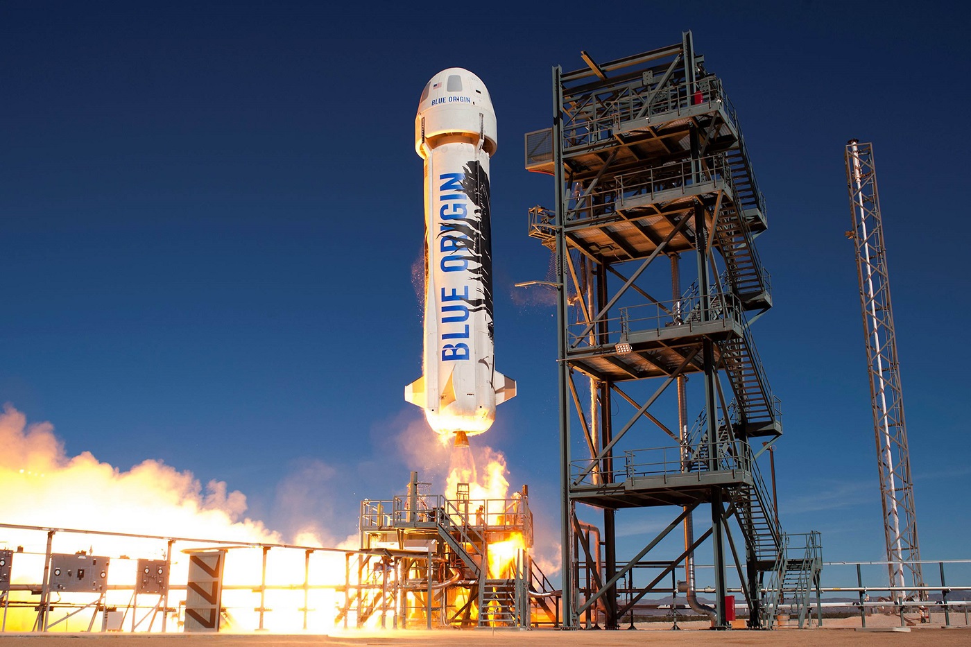 Jeff Bezos deve ficar no espaço, pedem milhares em petição