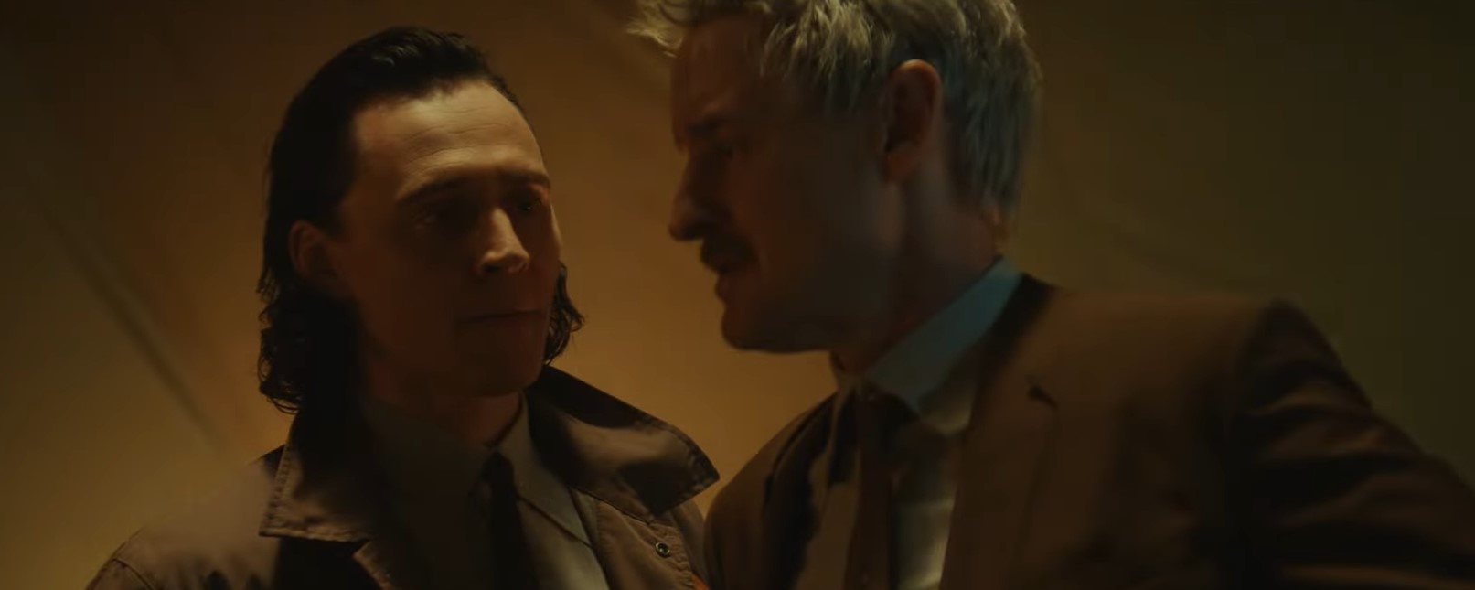 Imagem de: Loki: trailer de mid-season da série mostra o deus em apuros (spoilers)