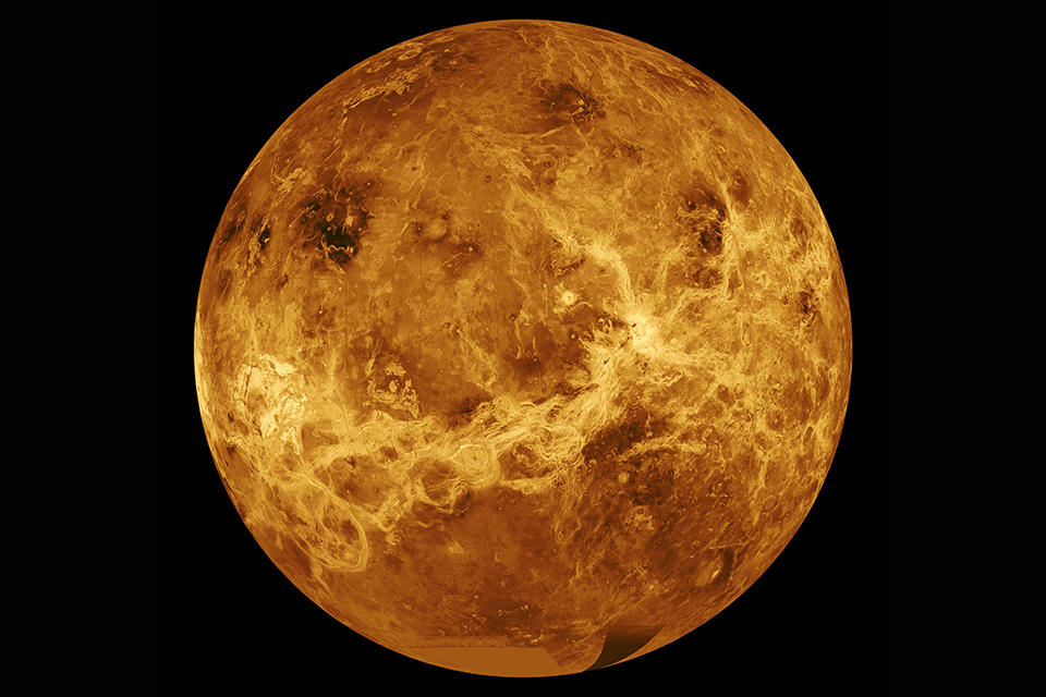 Nuvens de Vênus são muito secas para suportar vida, aponta estudo