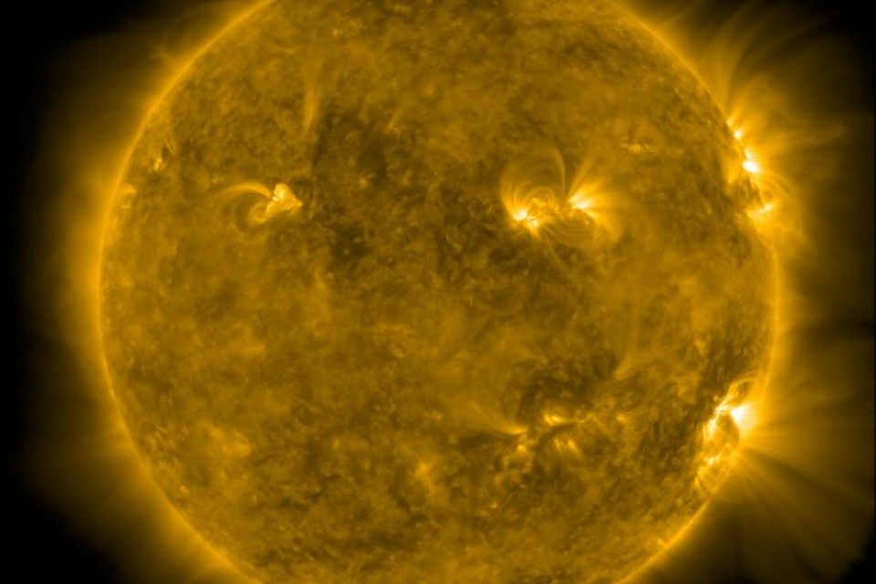 Maior explosão solar dos últimos 4 anos é registrada pela NASA
