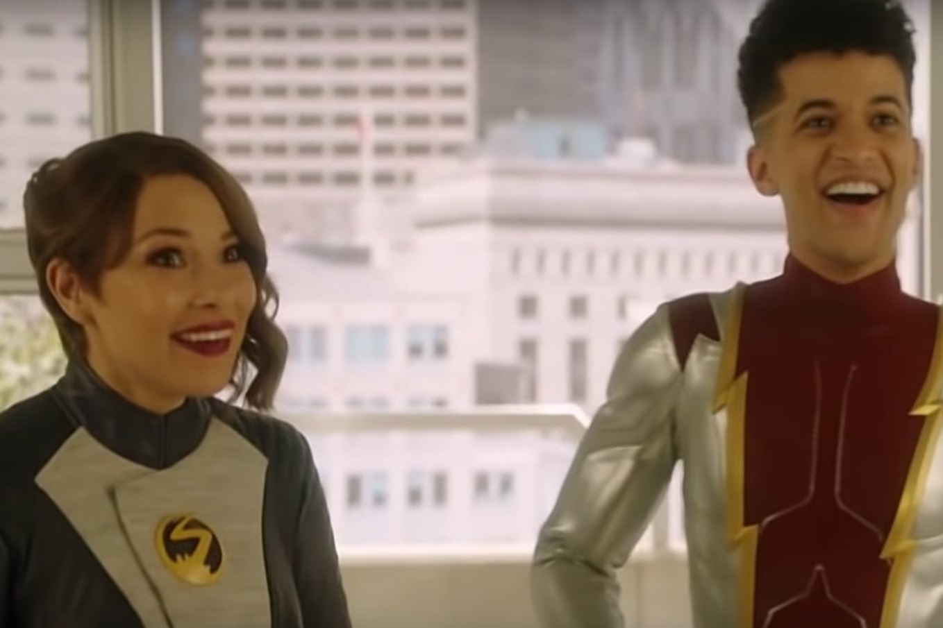 The Flash: episódio 150 ganha preview com grande reunião familiar