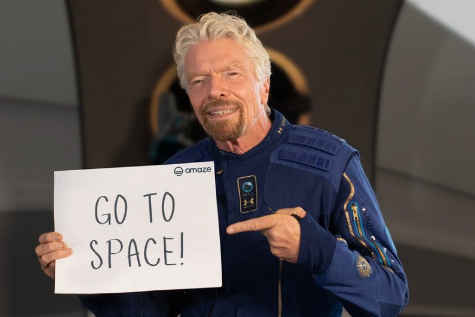 Virgin Galactic vai sortear 2 passagens para viajar ao espaço