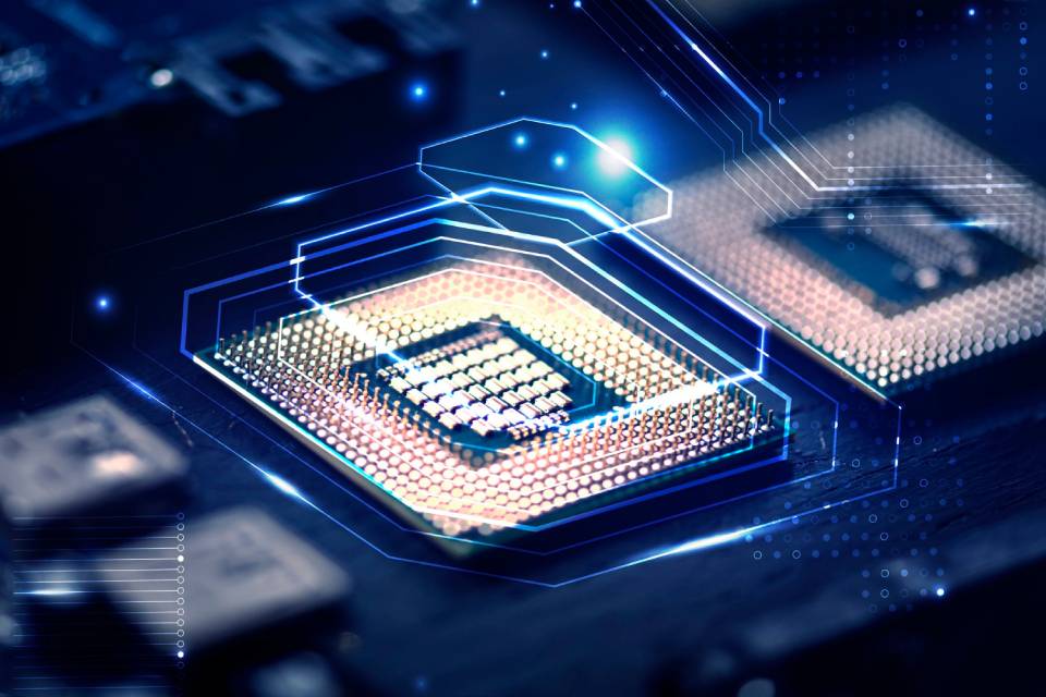 ARM: desempenho por watt deve substituir Lei de Moore na indústria