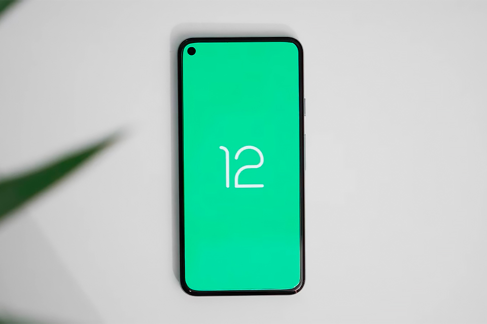 Android 12: novo beta corrige bug que reiniciava celulares