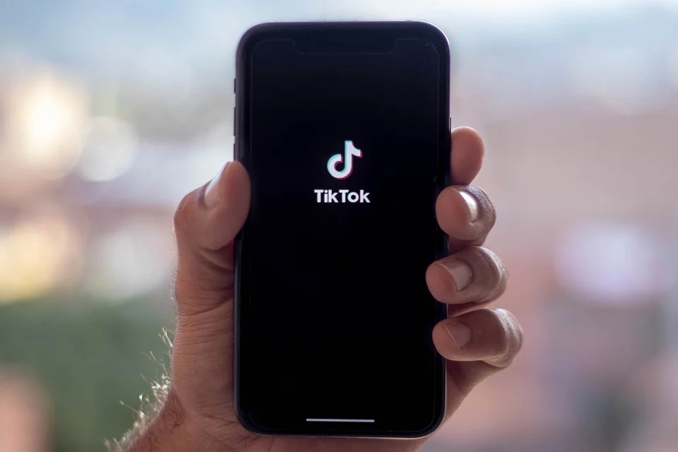 TikTok lança recursos de lives para brigar com YouTube e Instagram