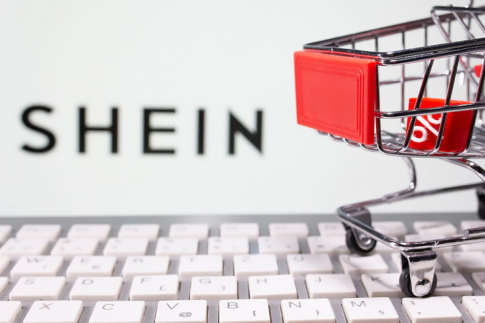 Shein mente em certificado e oculta dados de condições de trabalho