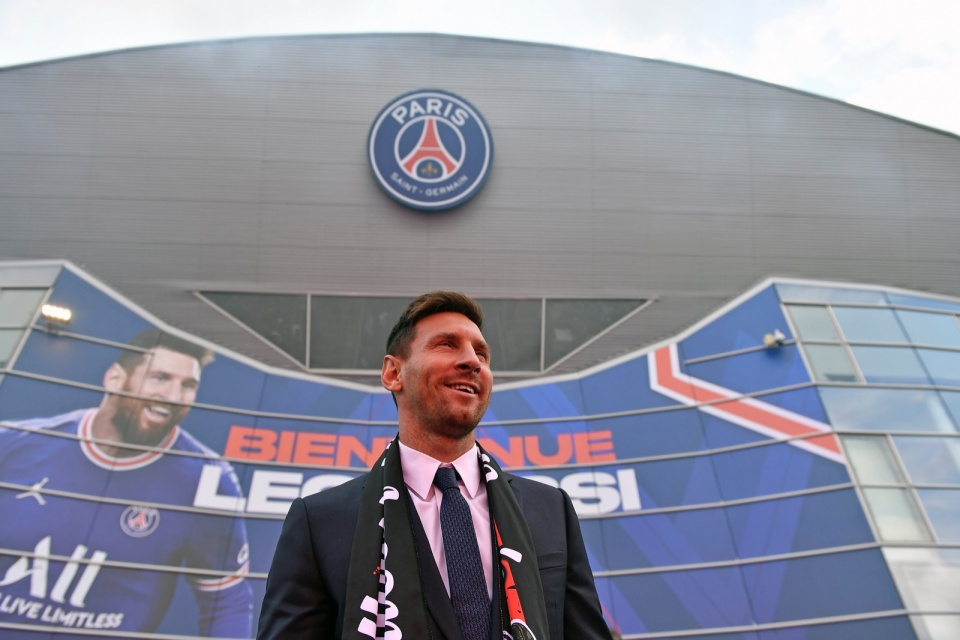 PSG usa criptomoeda na contratação de Lionel Messi