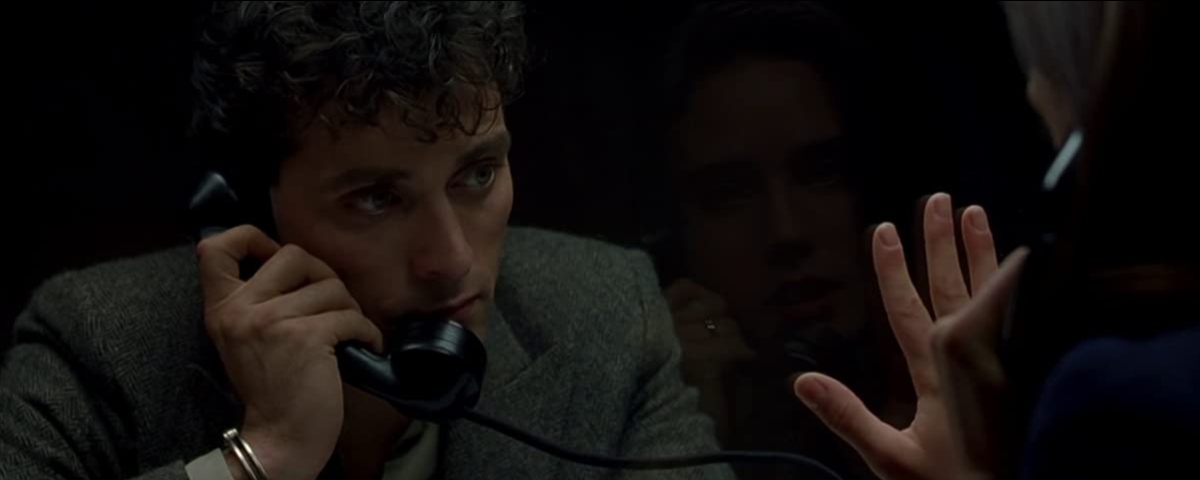 Imagem de: Cidade das Sombras: filme que influenciou Matrix vai virar série
