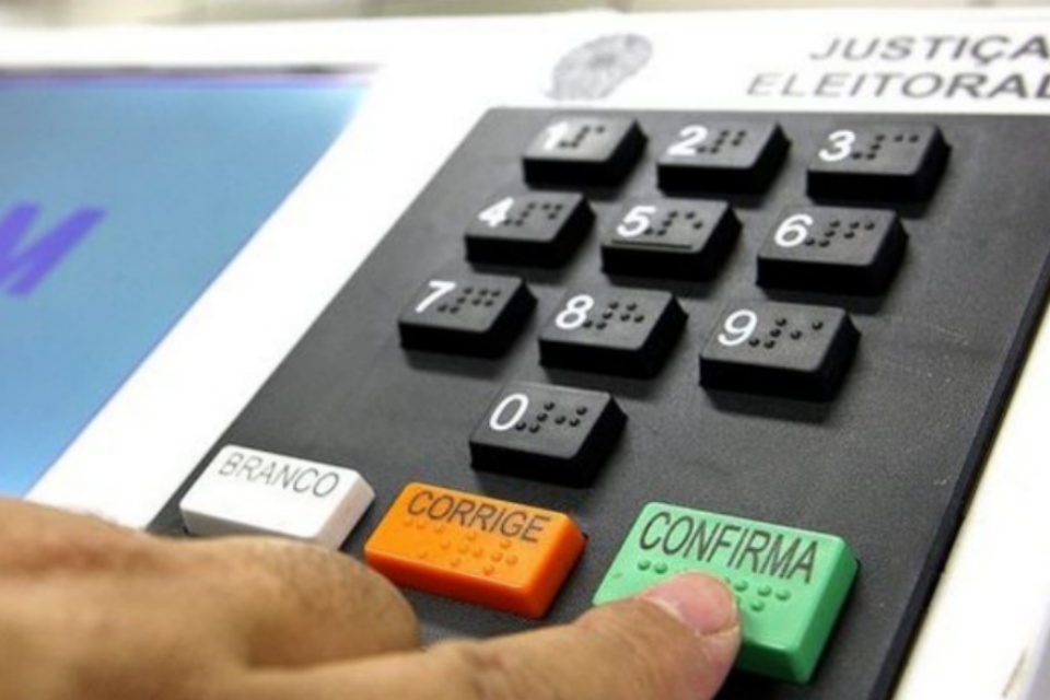 TSE antecipa abertura de códigos-fonte da urna eletrônica