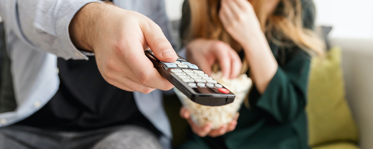 Imagem de: Smart TV pega vírus? Saiba como proteger a televisão inteligente