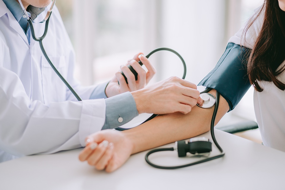 Check-up: riscos da hipertensão e outros destaques de saúde na semana