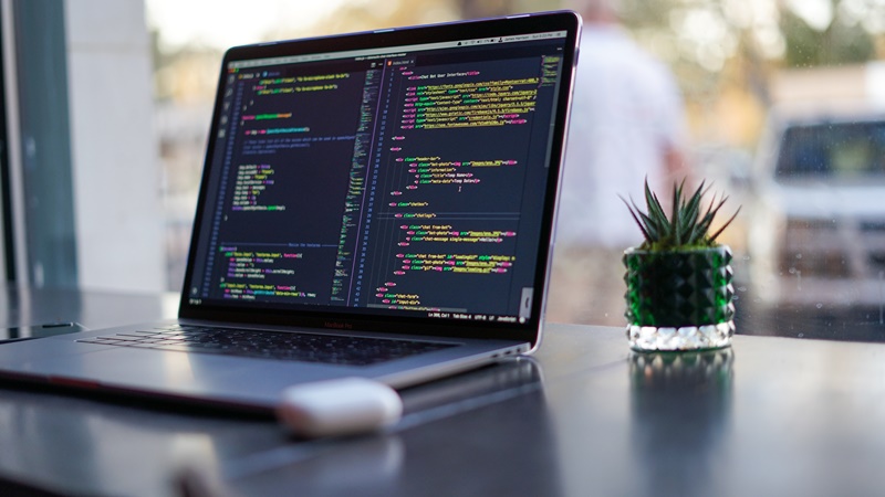 Entenda o que é Python e saiba como aprender - TecMundo
