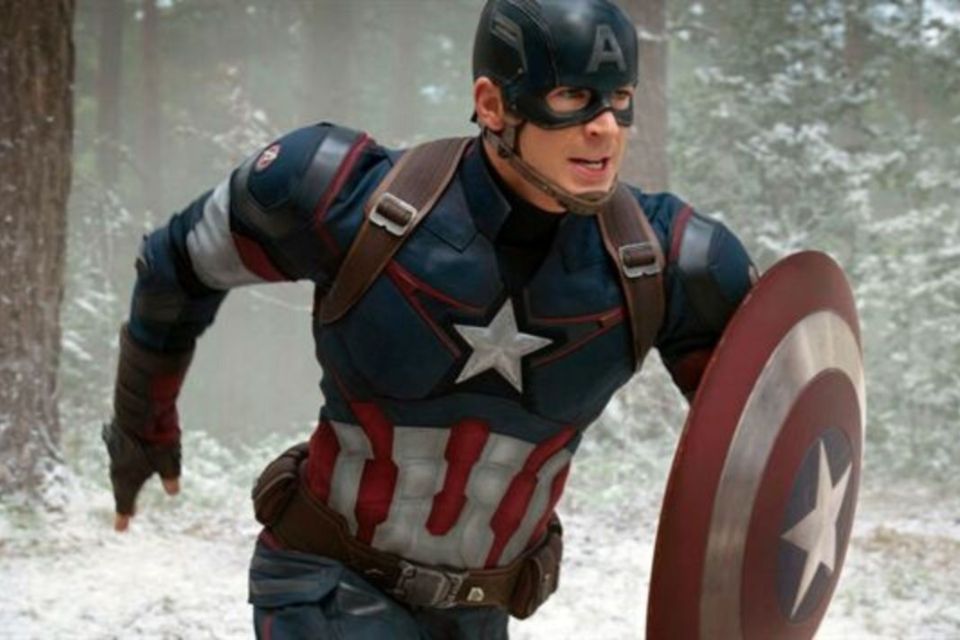 Capitão América: escudo original de Chris Evans é levado a leilão